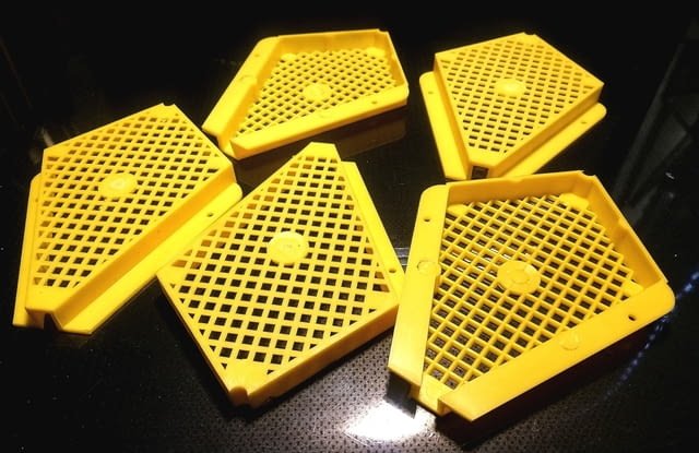 Ъглова пчелогонка за кошери - city of Burgas | Bee Keeping