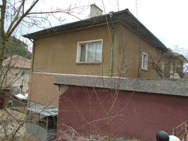 Продавам етаж от къща в гр. Перник кв. Каменина, city of Pernik | Houses & Villas - снимка 9