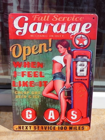 Метална табела кола гараж пълно обслужване еротика бензин, град Радомир | Рекламни Материали - снимка 1