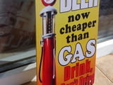 Метална табела бирата е по-евтина от бензина не карайте пиян