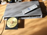 Panasonic DVD-S325 плеър