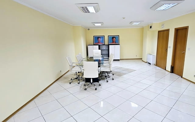 Офиси под наем в Делови Център Пловдив - етаж 3 2-bedroom, 95 m2, Brick - city of Plovdiv | Offices - снимка 6