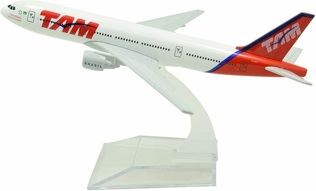 Бойнг 777 самолет модел макет метален лайнер TAM летище, град Радомир | Други - снимка 1