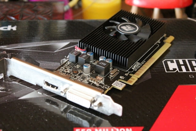 Видеокарта PowerColor AMD Radeon R7 240 4GB 128BIT GDDR5 HLEV2 - снимка 1