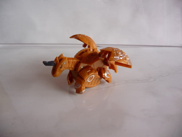 Бакуган топче Bakugan аниме фигурка боец кафяв играчка деца, city of Radomir - снимка 3