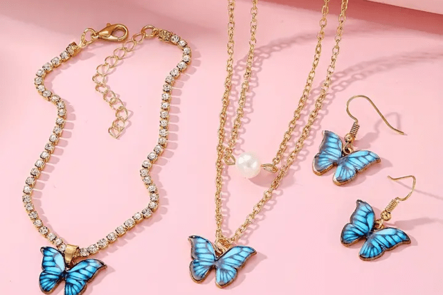 Шикозен сет в 5 части Сини пеперудки - град Берковица | Комплекти / Лотове - снимка 2