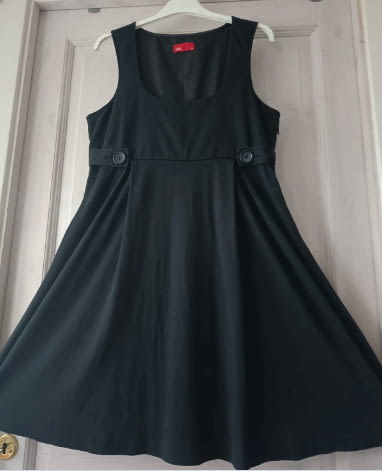 Черна рокля Esprit edc Пролет/Лято, Рокля, S - град Русе | Дамски Дрехи - снимка 10