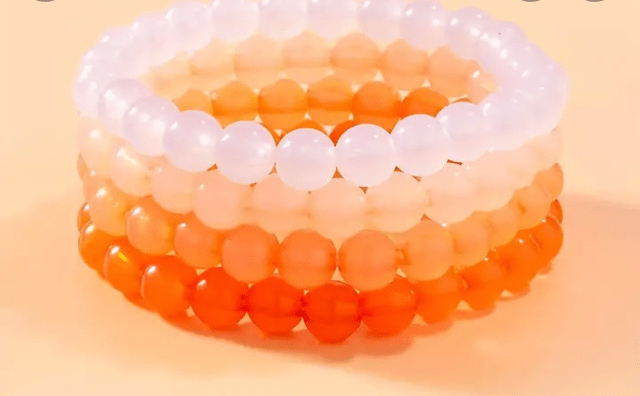 Комплект гривни Бонбонени мъниста - град Монтана | Гривни - снимка 1