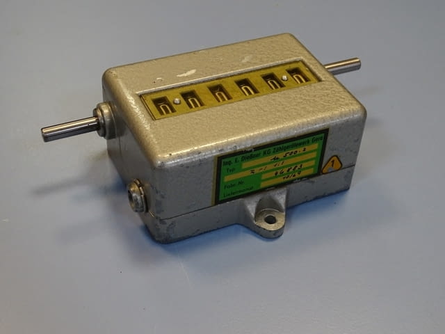 Механичен брояч Ing.E.DieBner KG M500.2(R1:1)mechanical counter - снимка 1
