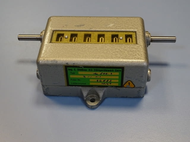 Механичен брояч Ing.E.DieBner KG M500.2(R1:1)mechanical counter - снимка 2