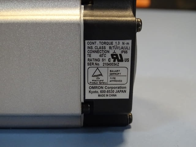Серво мотор Omron R88M-G40030H-BS2 AC servo motor 1.3Nm 106V, град Пловдив - снимка 6