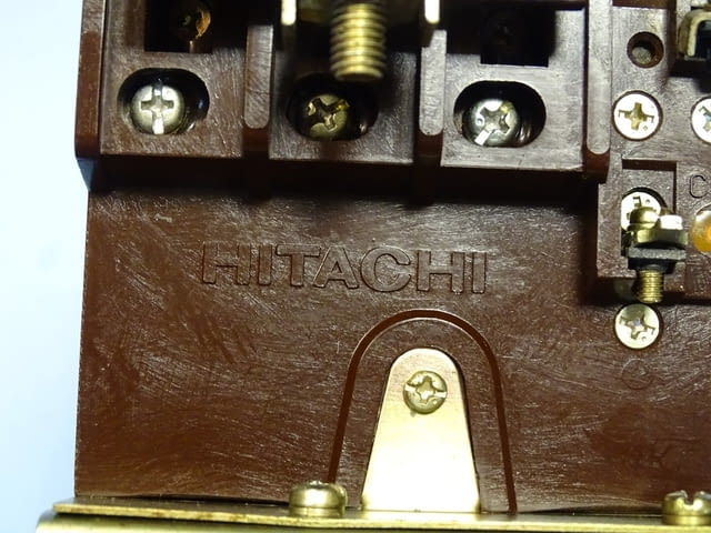 Контактор въздушен HITACHI H33 magnetic contactor 3-pole coil 7.5kW/11kW - снимка 5