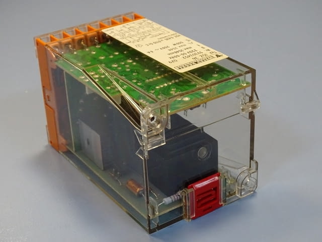 Реле време Willy Vogel IGZ 36 electronic lubrication timer 220V - снимка 6