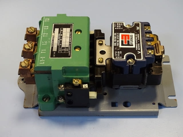 Контактор въздушен FURNAS 42FB35AAD8GC contactor 3-pole 110-120V - снимка 2