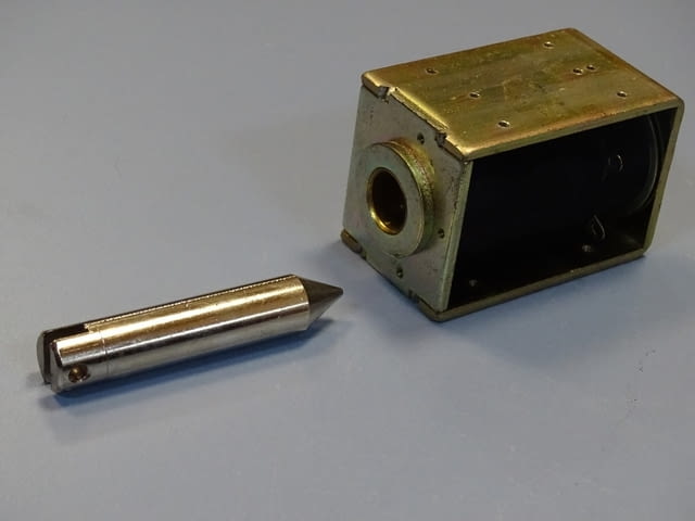 Ел. магнит Linear solenoid KGS 76G 24VDC, град Пловдив | Промишлено Оборудване - снимка 3