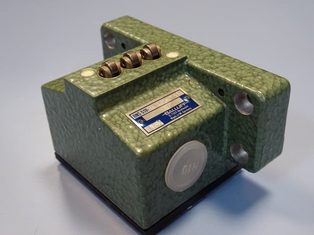Краен изключвател Balluff BNS 519-D3 R12-62-11 multiple limit switch 250VAC 10A - снимка 2