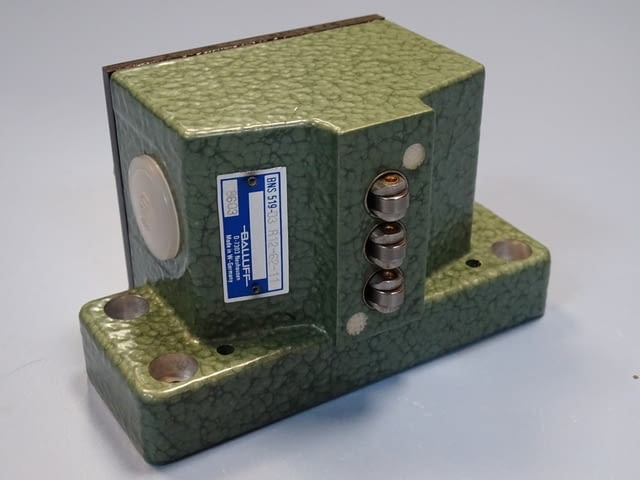 Краен изключвател Balluff BNS 519-D3 R12-62-11 multiple limit switch 250VAC 10A - снимка 6