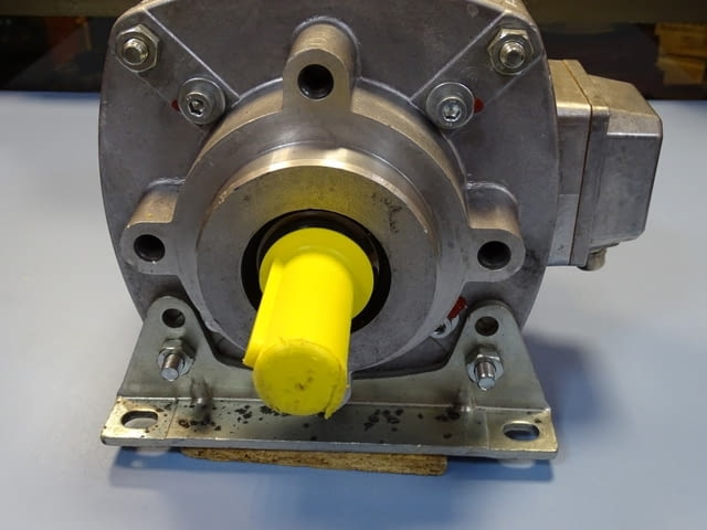 Съединител-спирачка електромагнитна INTORQ 14.800.16.11.1 simplabloc clutch brake 24V 120Nm - снимка 3