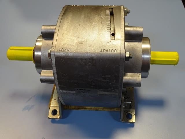 Съединител-спирачка електромагнитна INTORQ 14.800.16.11.1 simplabloc clutch brake 24V 120Nm - снимка 4