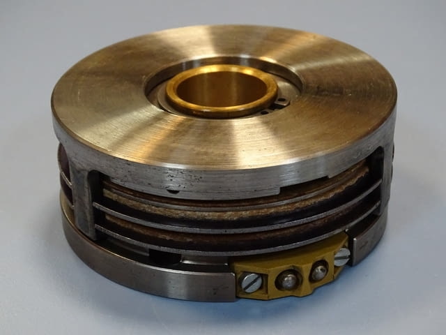 Електромагнитна спирачка Stromag EFL2.5T Electromagnetic Brake 24V 30W - снимка 4