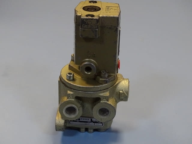 Пневматичен разпределител за преси ROSS J2776A3001 directional control valve 100V - снимка 7