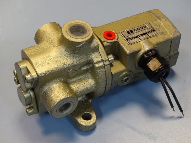 Пневматичен разпределител за преси ROSS J2776A3001 directional control valve 100V - снимка 9