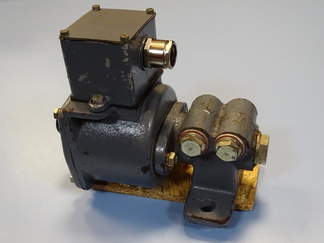 Пневматичен разпределител VEB Metallwerk EV 80 directional valve 48VDC - снимка 4