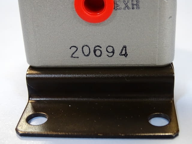 Пневматичен регулатор SMC E/P Regulator EIT202-F003B 0-8Bar, град Пловдив - снимка 5