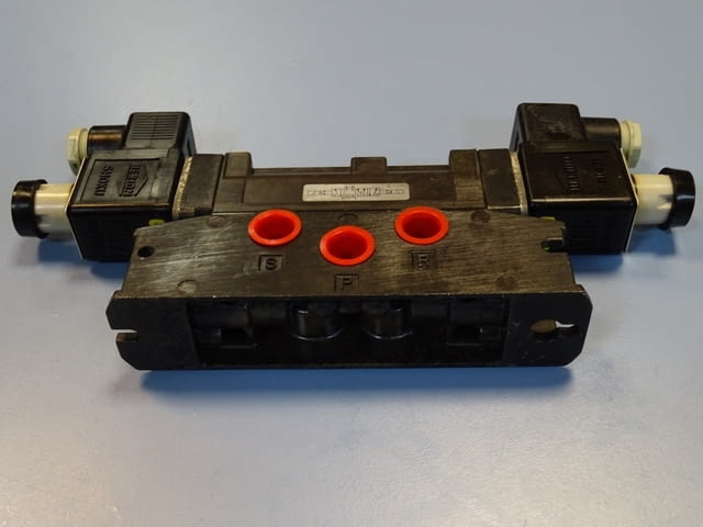 Пневматичен разпределител SHOKU-HERION 5BC-03F solenoid valve 100VAC - снимка 7