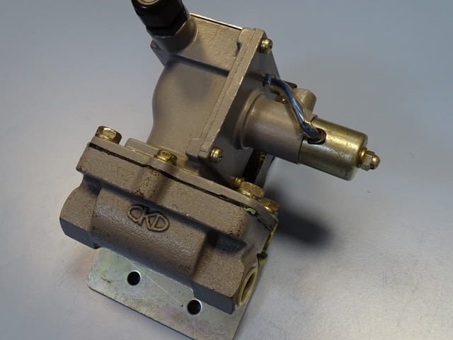 Магнет вентил пневматичен CHUKYO Electric L-15-25 solenoid valve 100VAC - снимка 5
