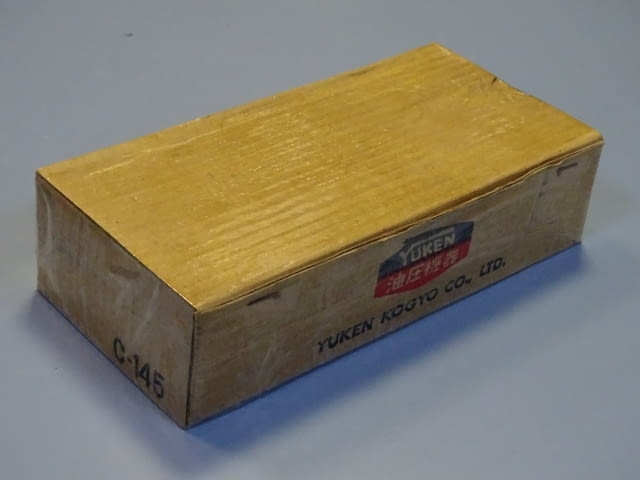 Хидравличен разпределител YUKEN DSG-01-3C4-D24-50 directional valve 24VDC - снимка 6