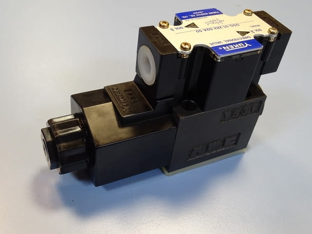 Хидравличен разпределител YUKEN DSG-01-2B2-D24-50 solenoid operated directional valve 24VDC - снимка 3