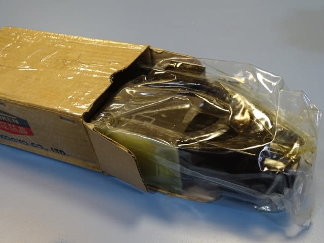 Хидравличен разпределител YUKEN DSG-01-2B2-D24-50 solenoid operated directional valve 24VDC - снимка 8