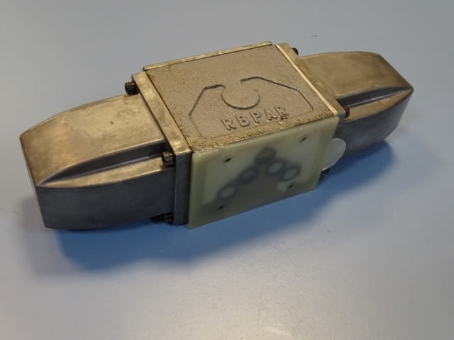 Хидравличен разпределител TOYO-OKI HD3-42SGS-BcA-03A solenoid operated directional valve 100/110V - снимка 6