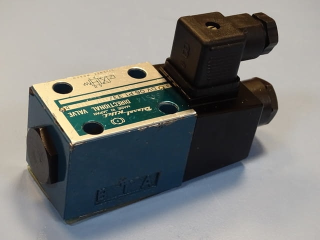 Хидравличен разпределител Diesel Kiki DV 06P133/10A 10L directional valve 100V - снимка 4