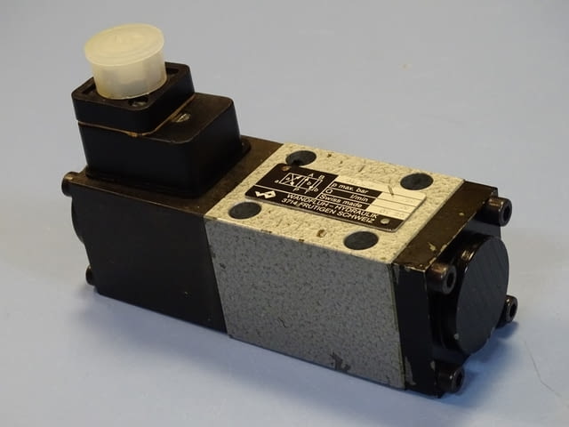 Хидравличен разпределител WANDFLUH-Hydraulik AM4Z60a directional valve 110V - снимка 3