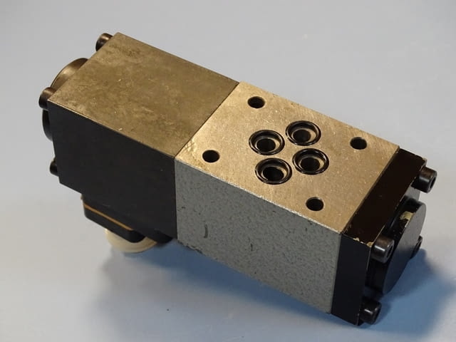 Хидравличен разпределител WANDFLUH-Hydraulik AM4Z60a directional valve 110V - снимка 5