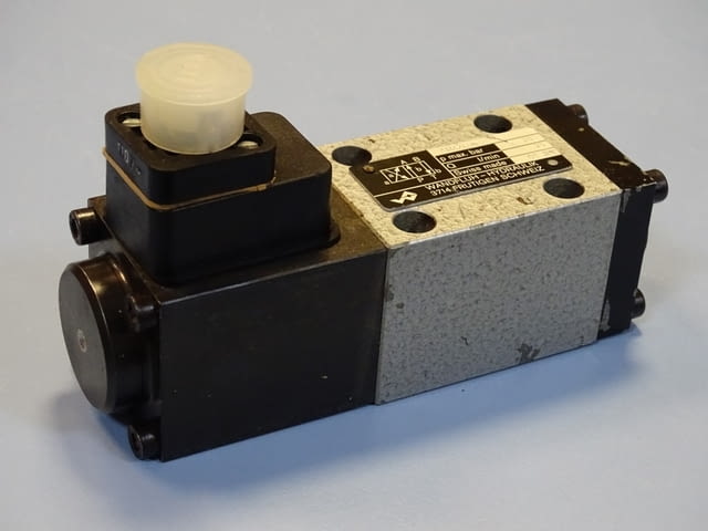 Хидравличен разпределител WANDFLUH-Hydraulik AM4Z60a directional valve 110V - снимка 6