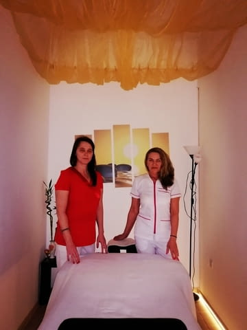 Грижа за духа и тялото Релаксиращ масаж - град София | Масажи / Рехабилитация - снимка 3
