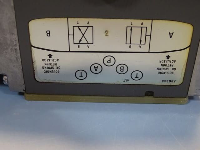 Хидравличен разпределител Vickers DG4S4-12A-50-JA directional valve 100V - снимка 8