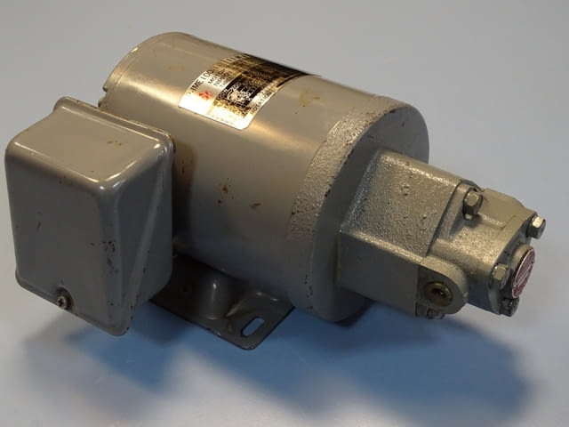 Трохоидна помпа NIPPON GEROTOR Motor-Trochoid Pump TOP-IME 100-1-11МА 200VAC - снимка 3