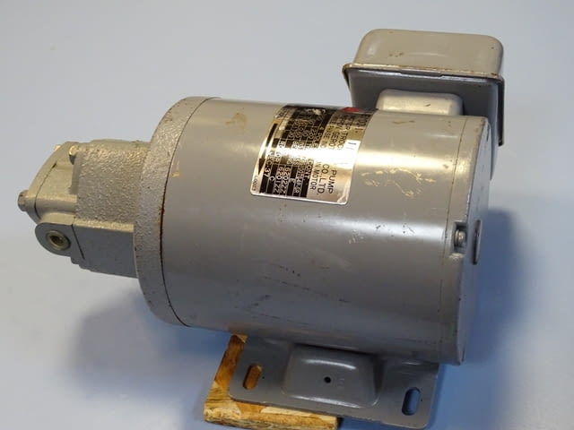 Трохоидна помпа NIPPON GEROTOR Motor-Trochoid Pump TOP-IME 100-1-11МА 200VAC - снимка 6