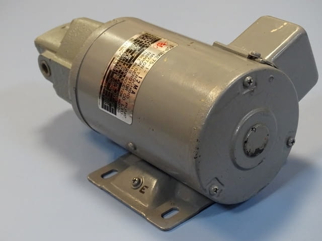 Трохоидна мотор-помпа NIPPON GEROTOR Motor-Trochoid Pump TOP-IME 75-1-12МА - снимка 5