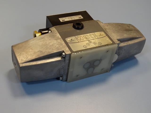 Хидравличен разпределител Sperry Vickers DG4S4-016С-50-JA-WL directional valve 100V - снимка 9