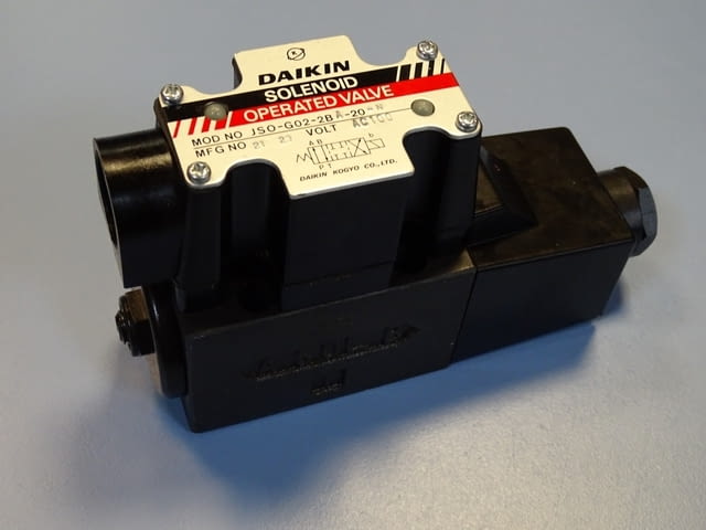 Хидравличен разпределител DAIKIN JSO-G02-2BA-20-N solenoid operated valve 100V - снимка 1