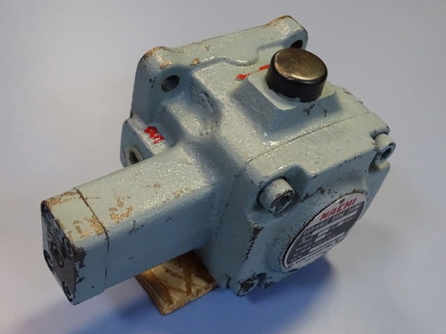 Хидравлична пластинчата помпа NACHI VDR-1B-1A2-21 variable vane pump 30L/min - снимка 4