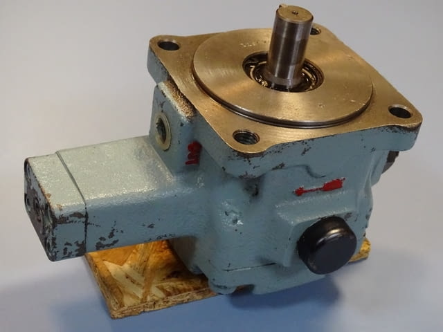 Хидравлична пластинчата помпа NACHI VDR-1B-1A2-21 variable vane pump 30L/min - снимка 8