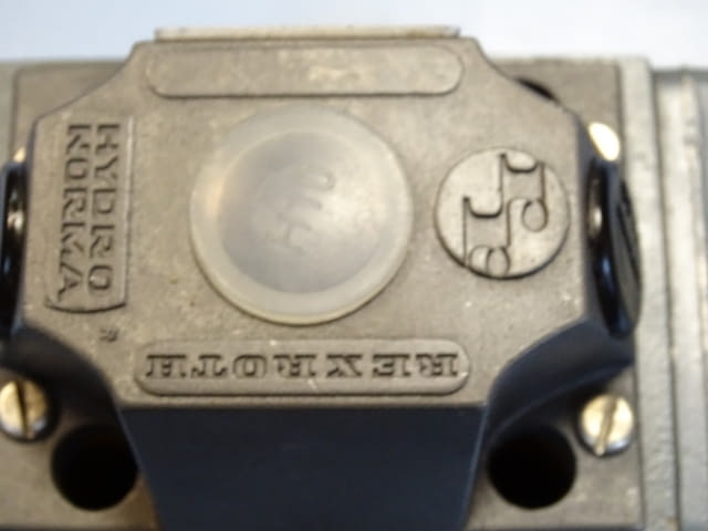 Хидравличен разпределител Rexroth 4 WE 10 D10/LG24ND directional control valve 24VDC - снимка 4