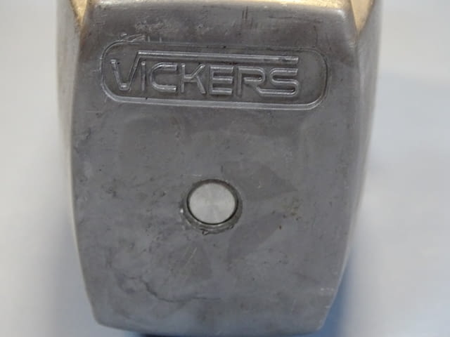 Хидравличен разпределител Sperry Vickers DG4S4-012A-52-JA-LA directional valve 100V - снимка 4