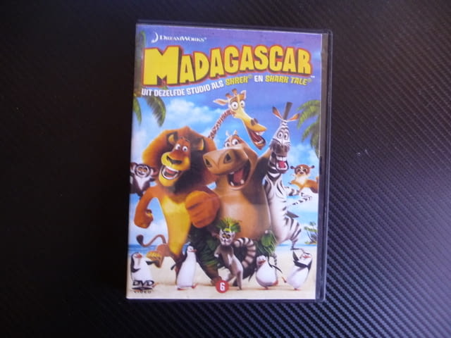 Мадагаскар DVD филм хитово детско филмче забавно лъв зебра жираф хипопотам - снимка 1